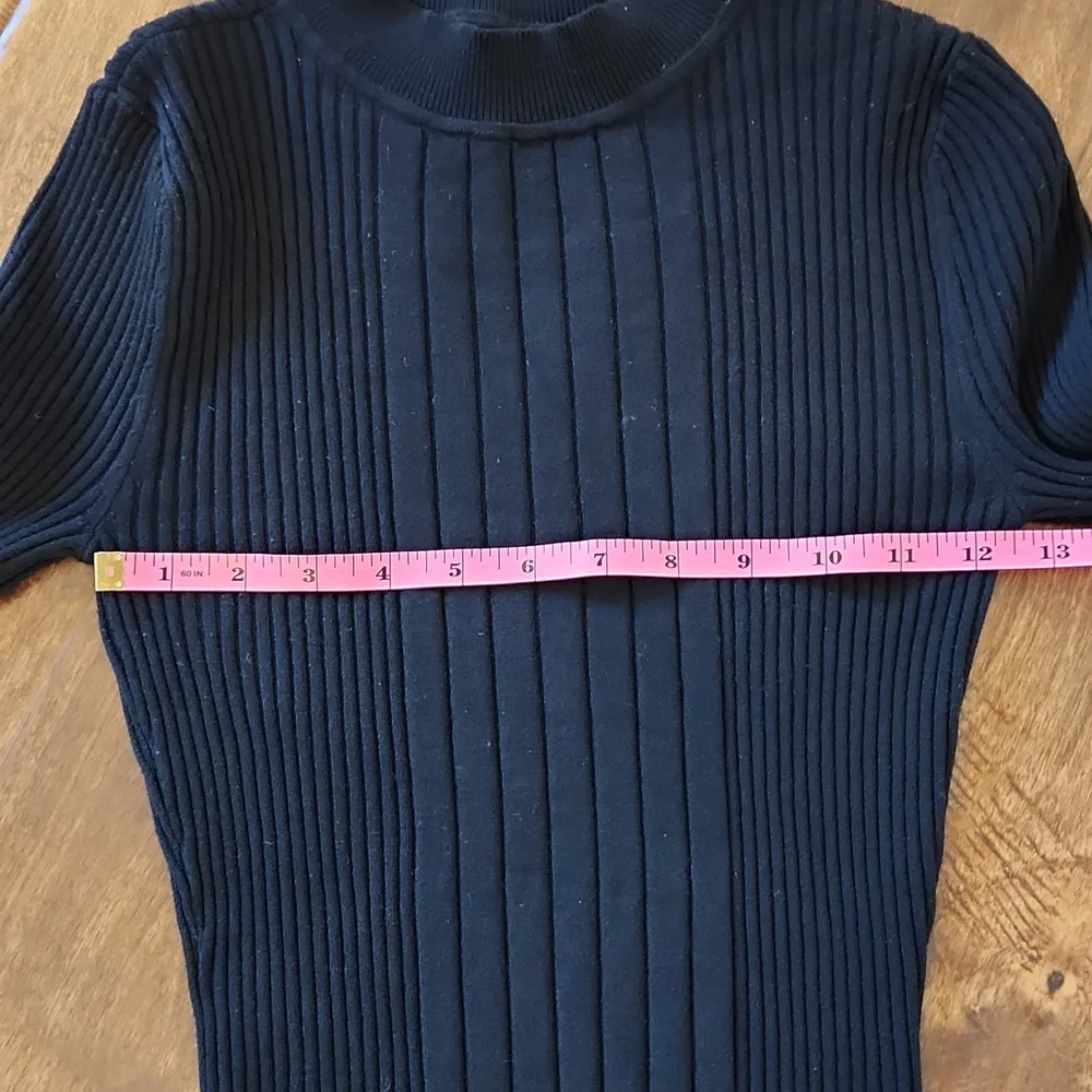 White House Black Market ribbed mock neck open back 3/4 sleeve sweater - Picture 5 of 7